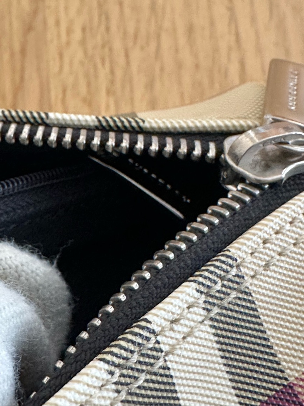 Burberry London Mini Papillon Bag - Picture 14 of 15